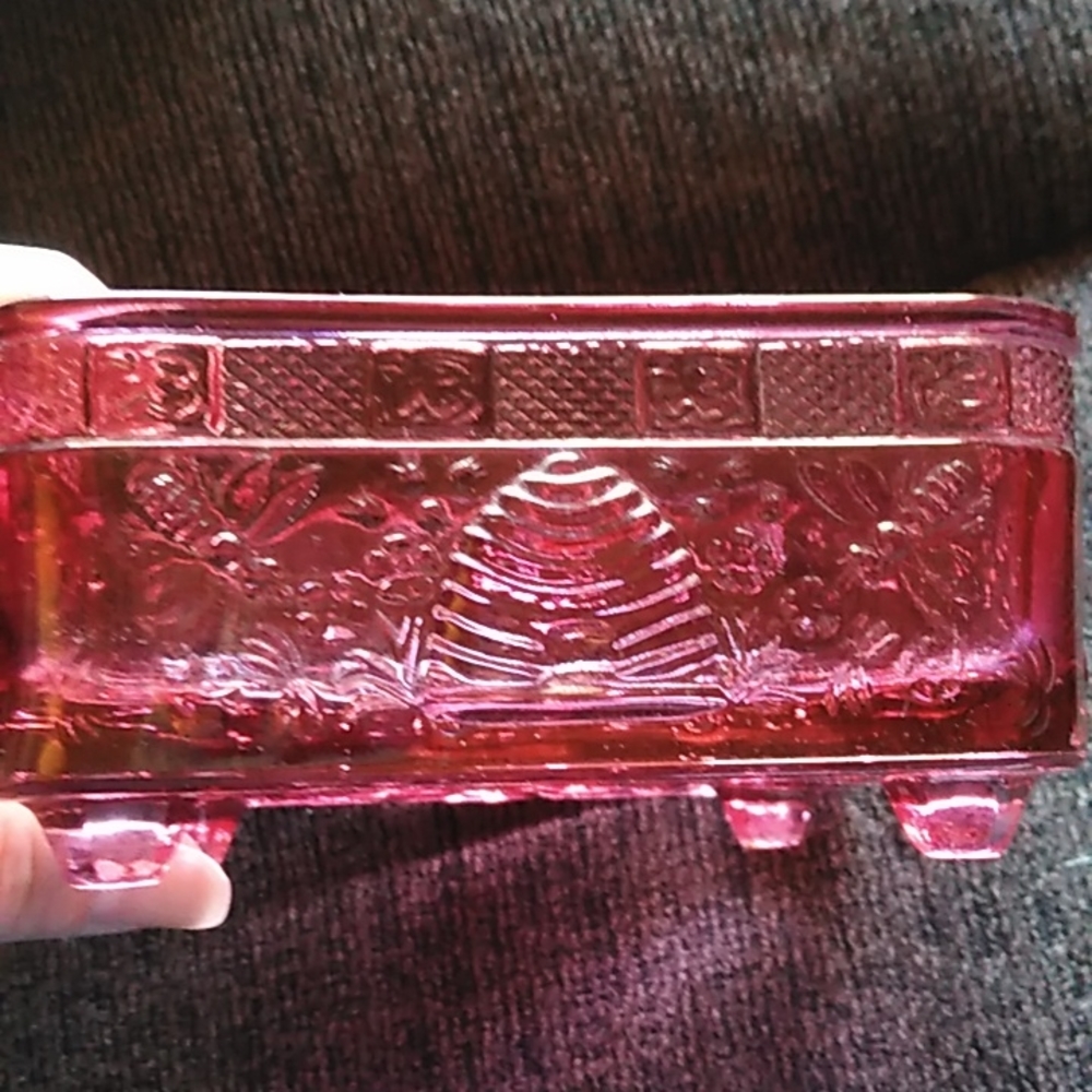 Vintage Indiana Tiara Glass Bee dish